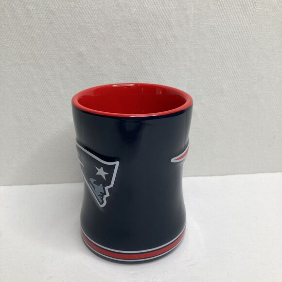 Boelter Brands NFL 14oz Ceramic Relief Sculpted Mug New England Patriots NFL - Picture 4 of 10